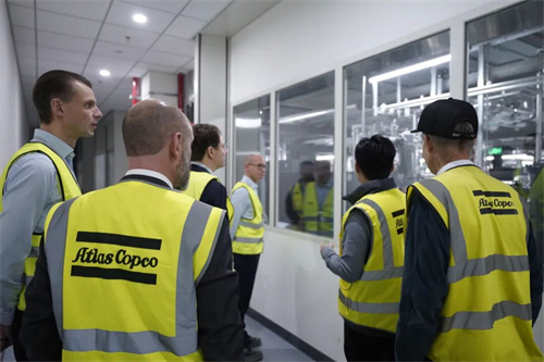 20251111607715.jpg 640 (1).jpg